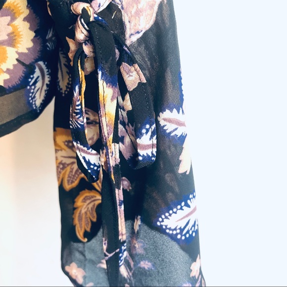 Forever 21 Tops - Sheer Floral Cutoff Long Sleeved Blouse Top